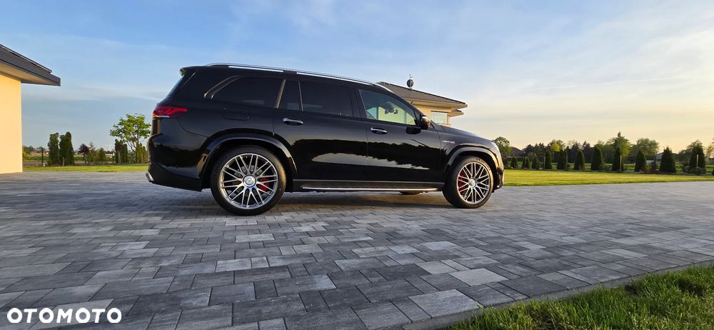 Mercedes-Benz GLS - 23