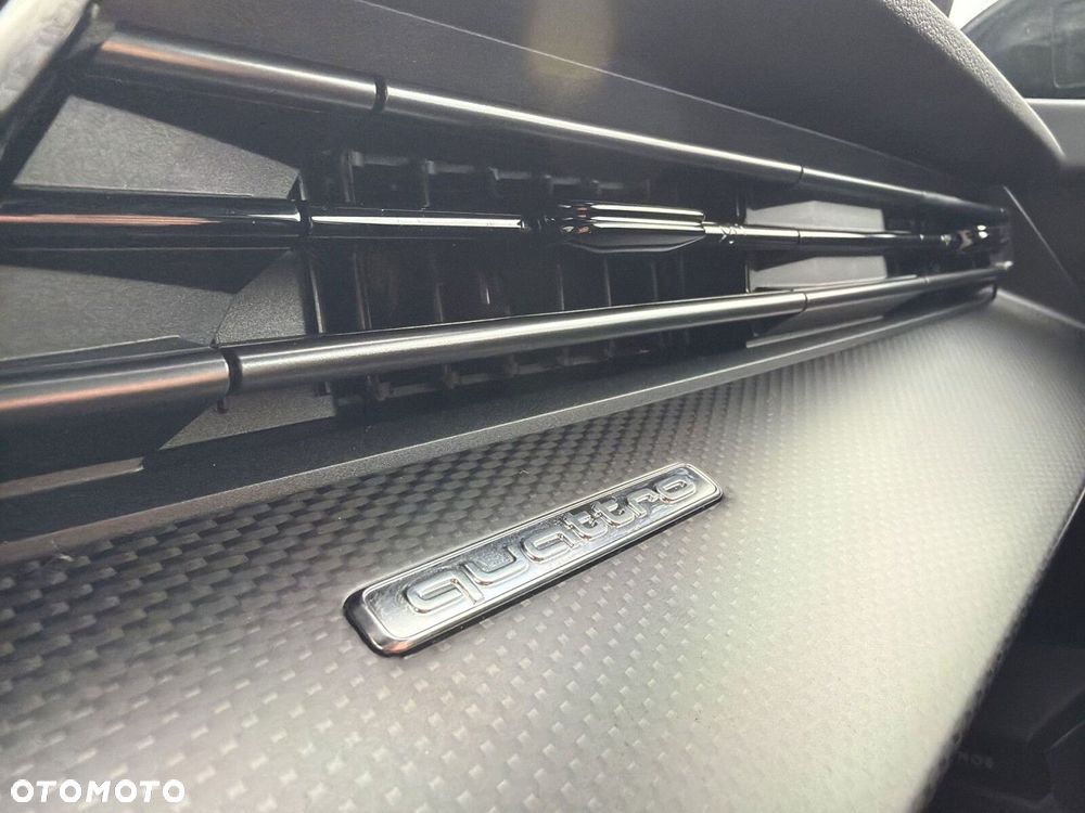 Audi RS3 Limousine - 20