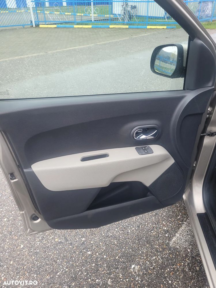 Dacia Lodgy 1.5 dCi Laureate - 11