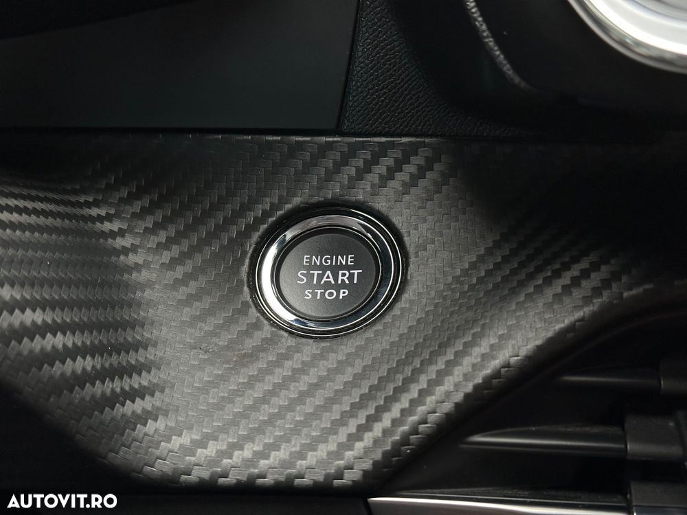 Peugeot 208 1.2 L PureTech STT EAT8 Allure - 32