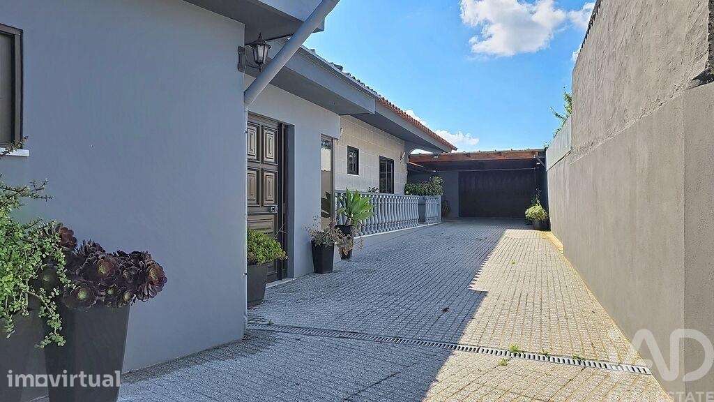 Moradia geminada T4 em Avanca de 140 m2 - Grande imagem: 3/25