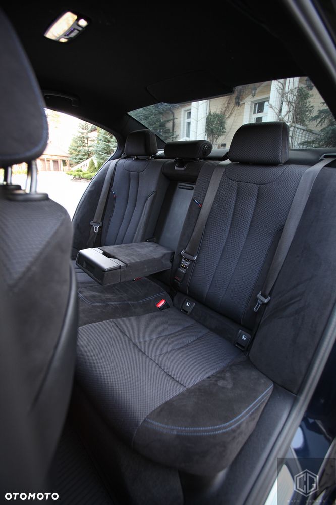 BMW Seria 5 520d xDrive M Sport sport - 33