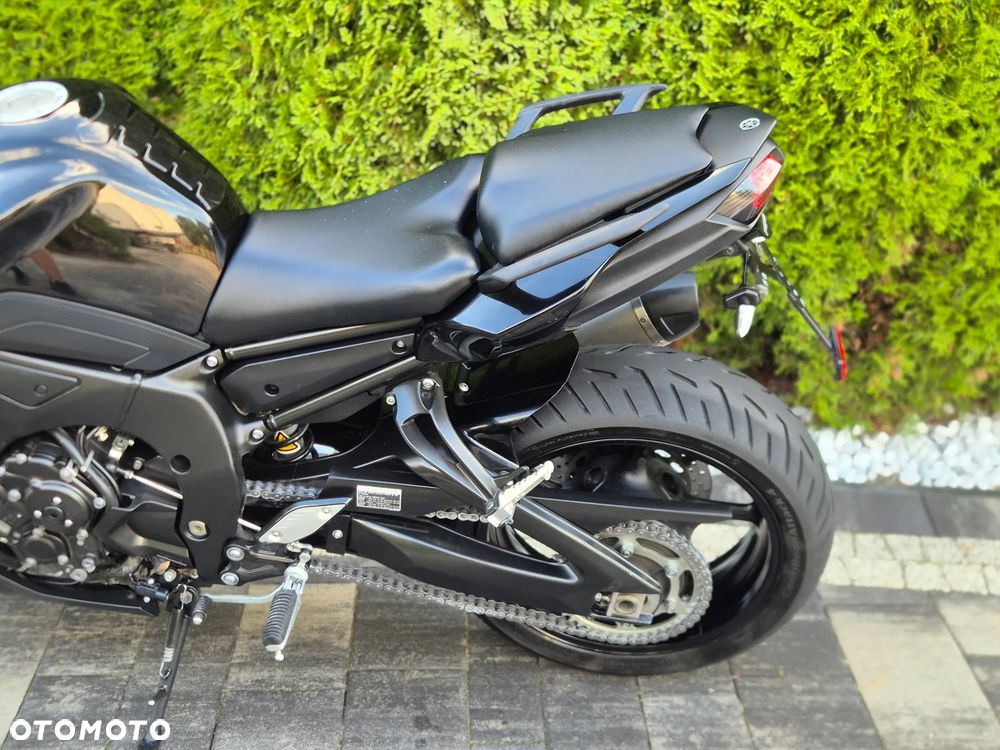 Yamaha FZ8 - 23