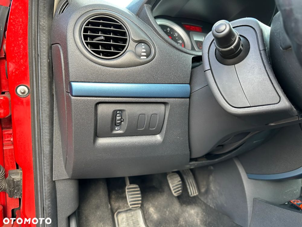 Renault Clio - 15