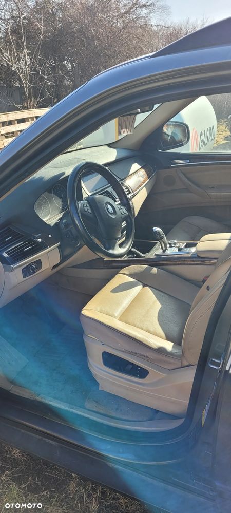 BMW X5 xDrive35i - 7