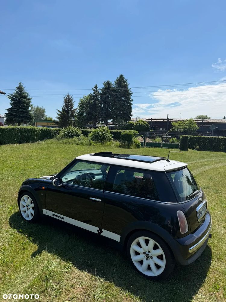 MINI Cooper Standard - 1