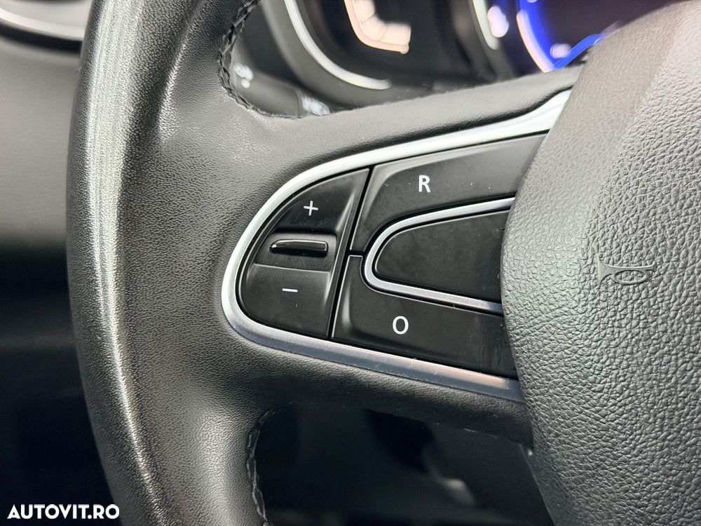 Renault Grand Scenic ENERGY TCe 115 LIMITED - 27