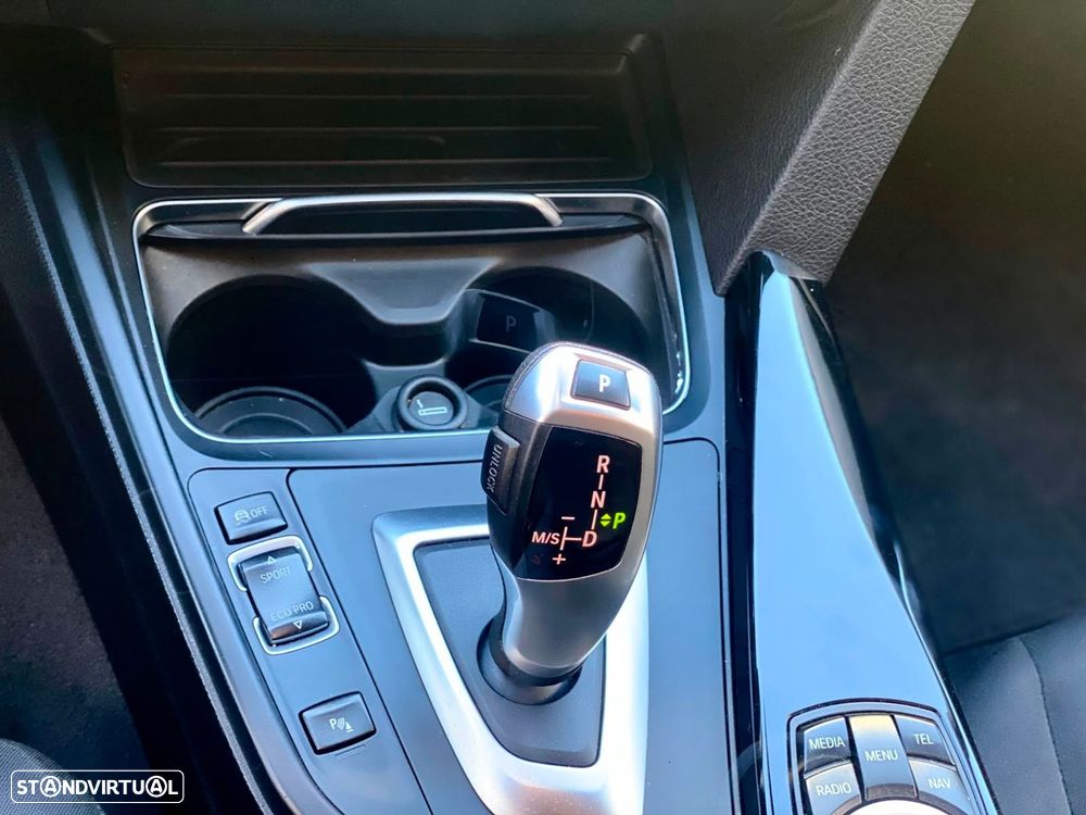 BMW 320 d Aut. Efficient Dynamics Edition - 19