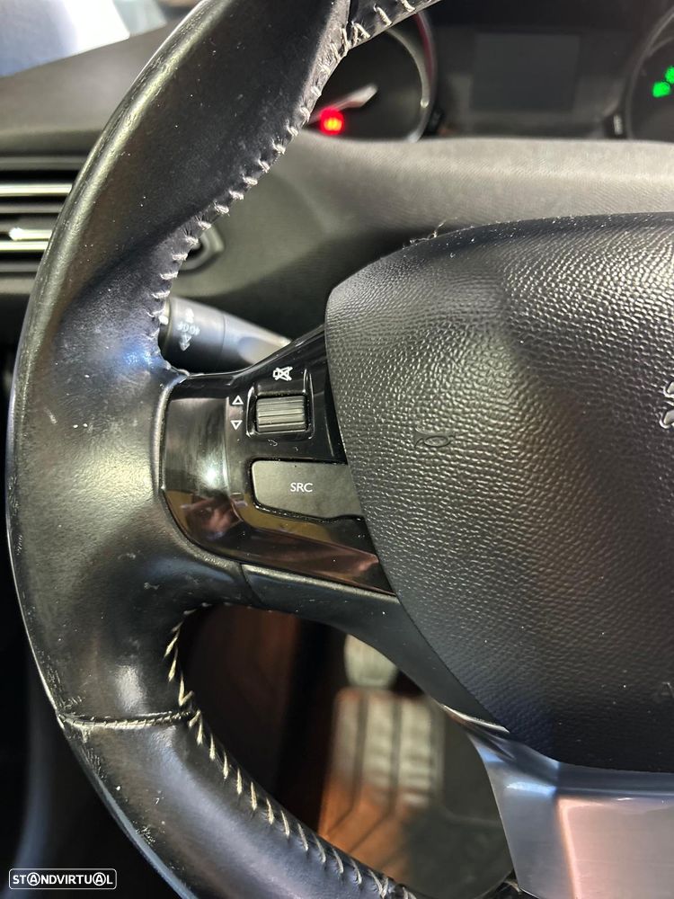 Peugeot 308 SW PureTech 130 GPF Stop & Start Allure - 29