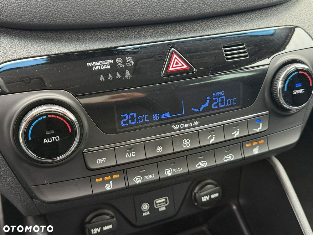 Hyundai Tucson blue 1.7 CRDi 2WD DCT Premium - 26