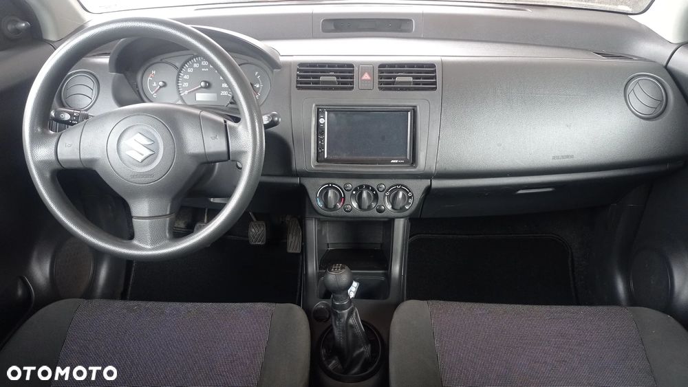 Suzuki Swift 1.3 Comfort - 39
