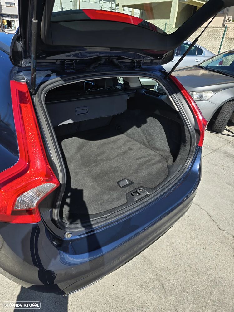Volvo V60 2.0 D4 Kinetic - 15