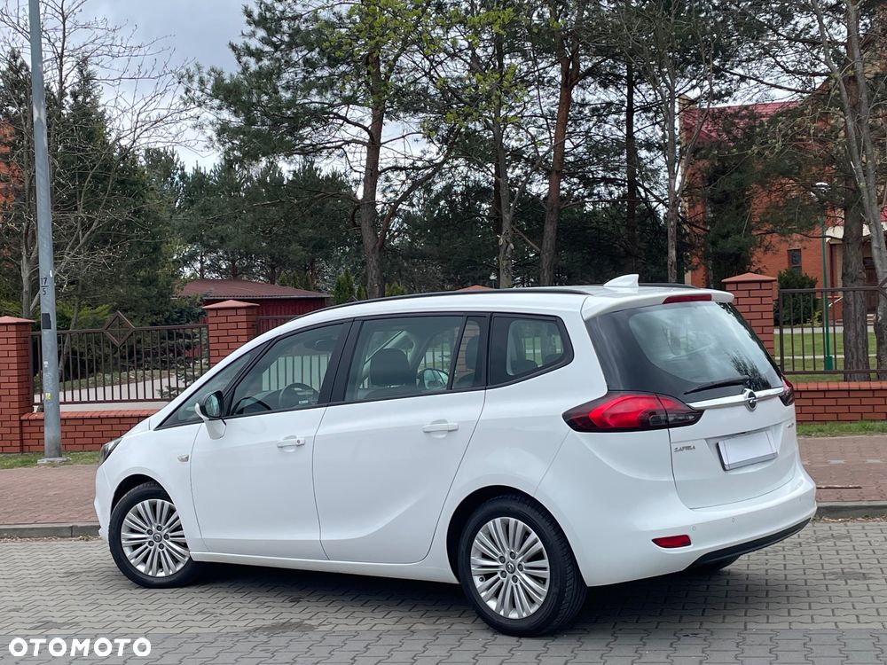Opel Zafira - 12