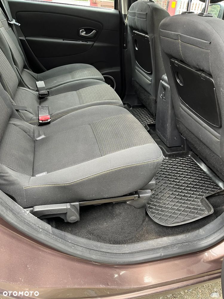 Renault Scenic - 10