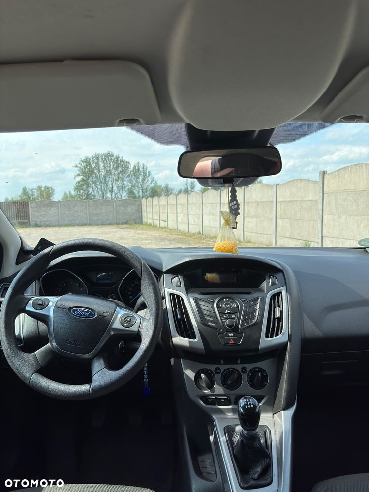 Ford Focus 1.6 TI-VCT Ambiente - 8