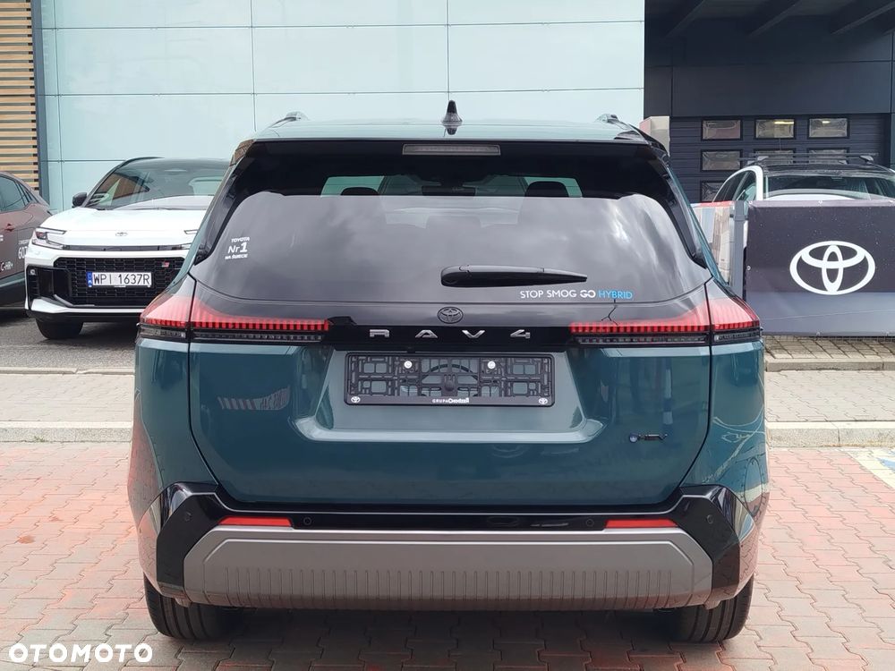 Toyota RAV4 - 8