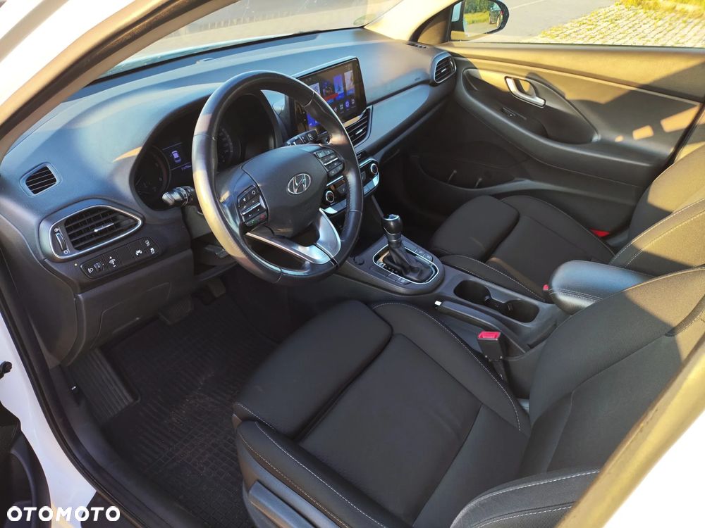 Hyundai i30 1.6 D Classic + DCT - 7