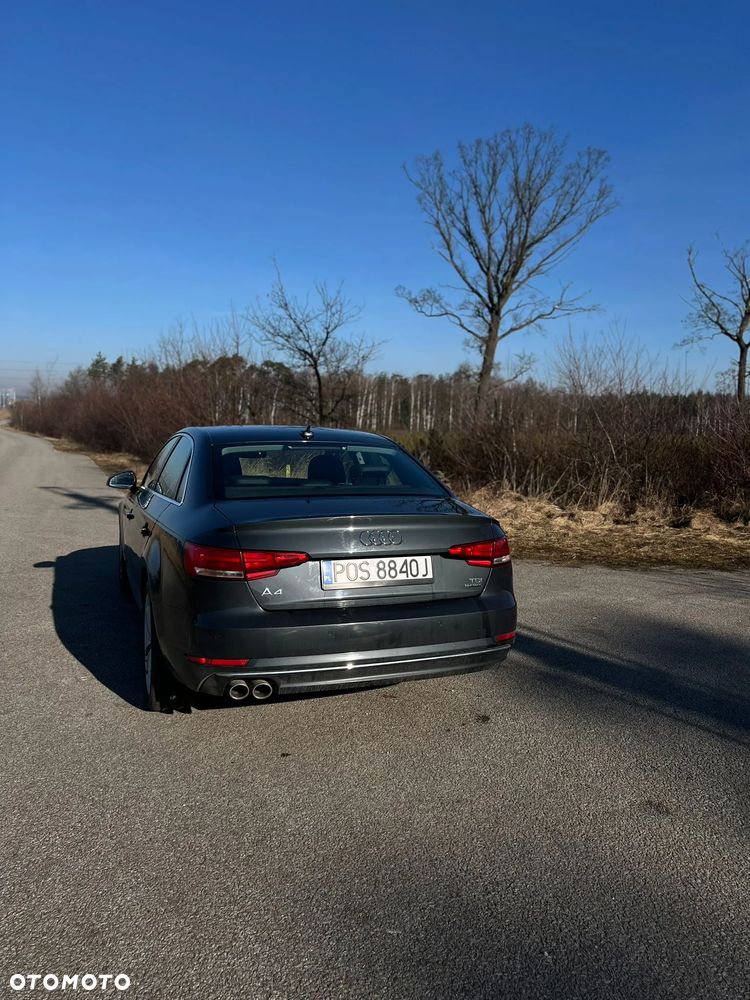 Audi A4 Limousine - 11