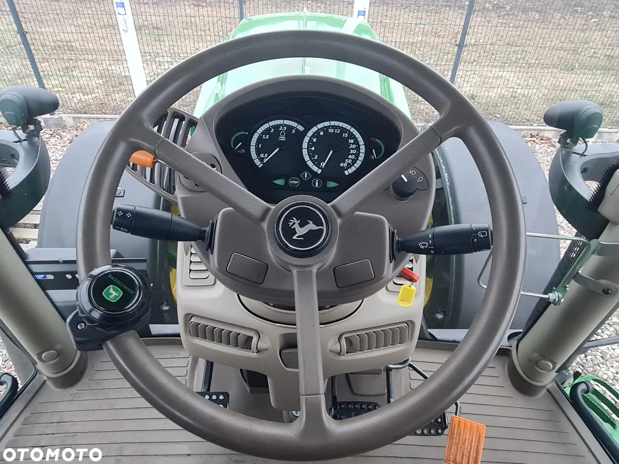 John Deere 6140R - 14