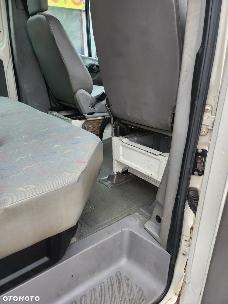 Volkswagen CRAFTER - 16
