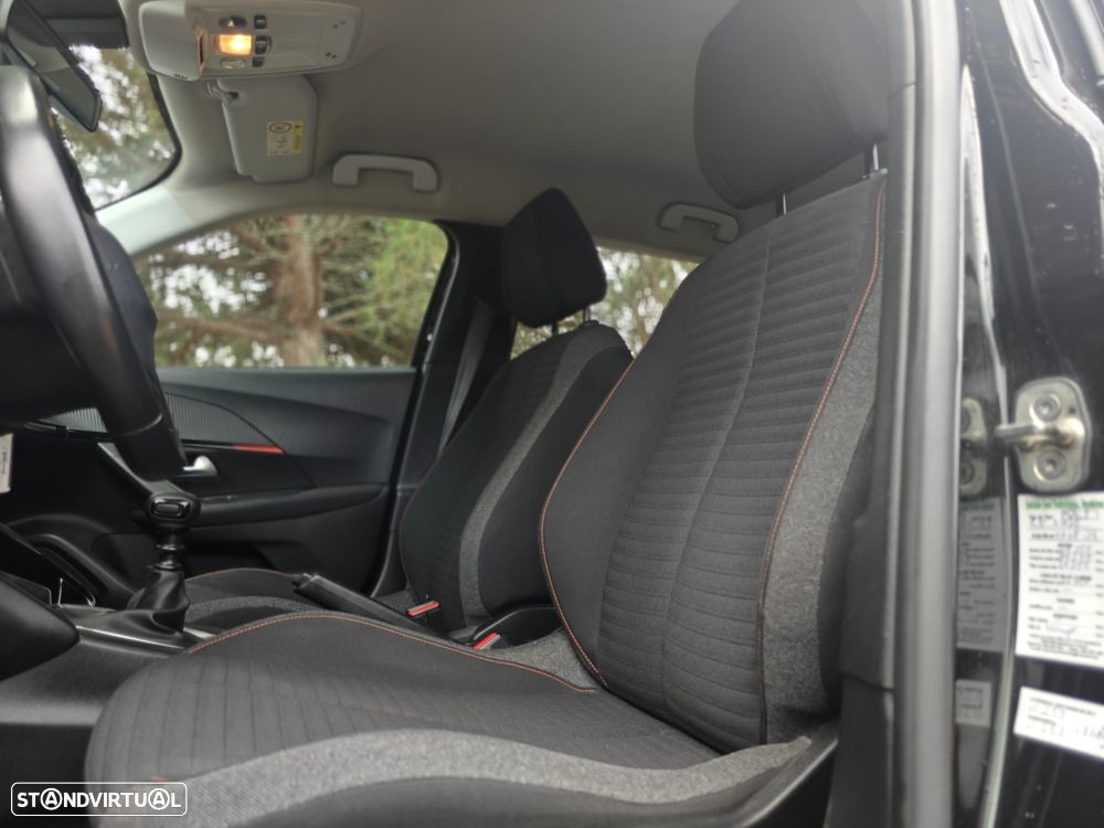 Peugeot 2008 1.2 PureTech Active Pack - 26
