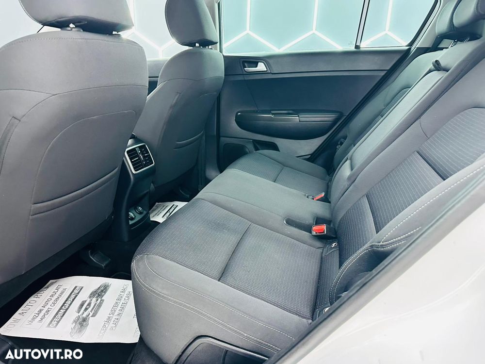 Kia Sportage 1.7 CRDI 2WD ISG Dream-Team Edition - 17