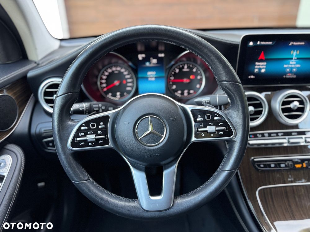Mercedes-Benz GLC 220 d 4Matic 9G-TRONIC - 32