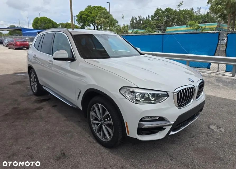 BMW X3 xDrive30i GPF Luxury Line - 3