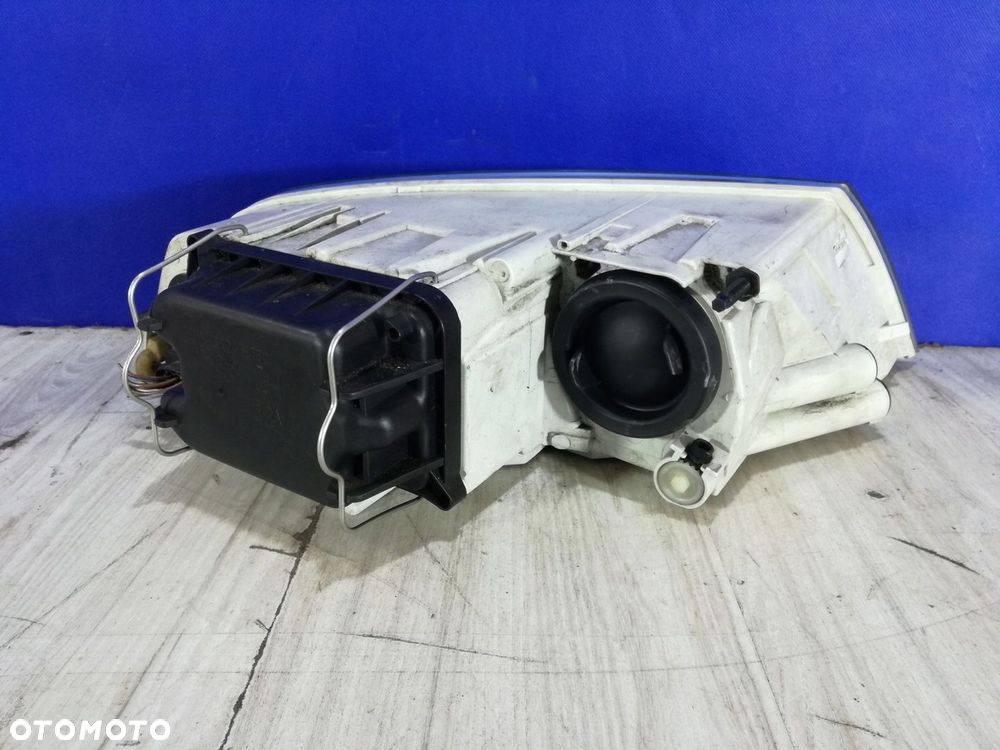 Skoda Octavia II 2 1Z lampa reflektor lewa przód Europa - 2