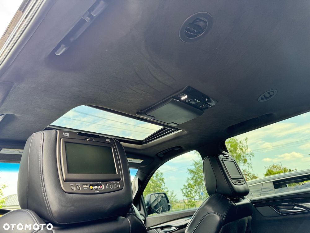 Cadillac Escalade ESV 6.2 V8 AWD AT Platinum - 24