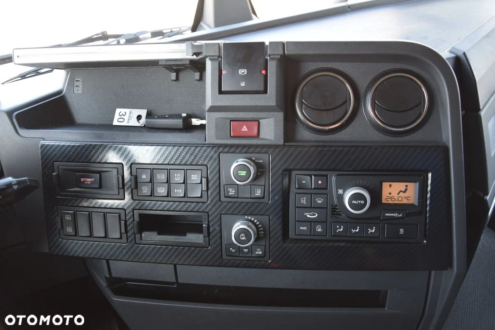 Renault T480 / NOWY MODEL / RETARDER / ACC / LEDY / XENON / 2 ZBIORNIKI PALIWA / 2022 / SERWISOWANY / SPROWADZONY - 19