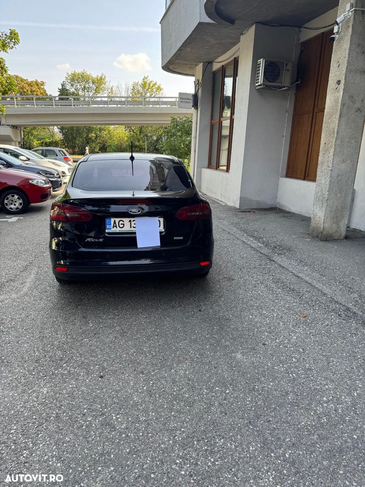 Ford Focus - 8