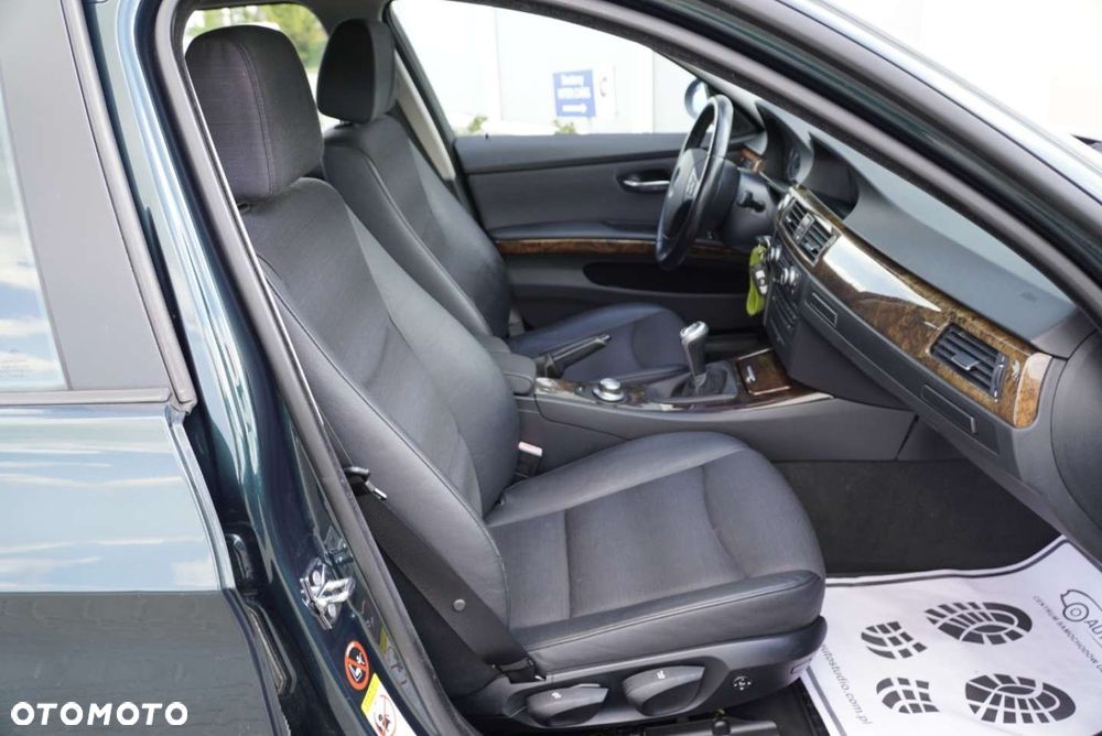 BMW Seria 3 320d DPF - 6