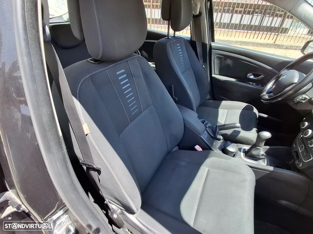 Renault Mégane 1.5 dCi Confort - 11