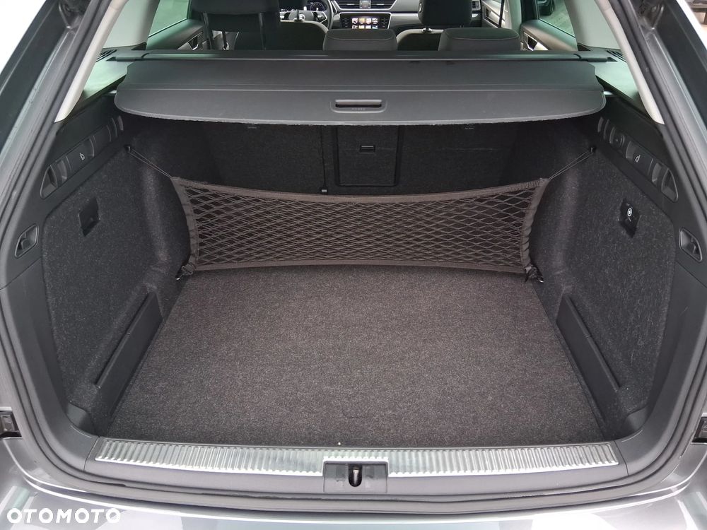 Skoda Superb 1.5 TSI Style DSG - 28
