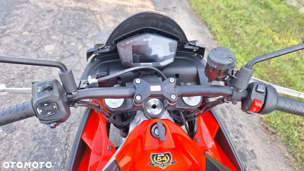 Aprilia Tuono - 14