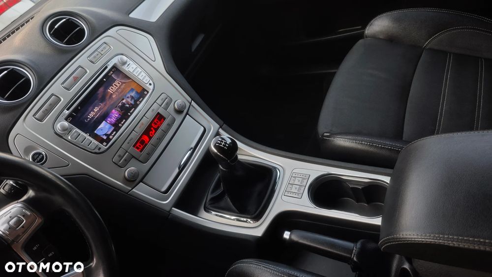 Ford Mondeo 2.0 Sport - 19