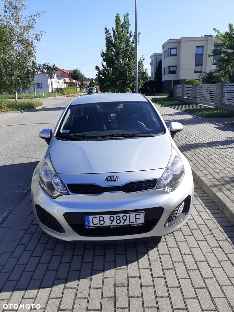 Kia Rio - 1