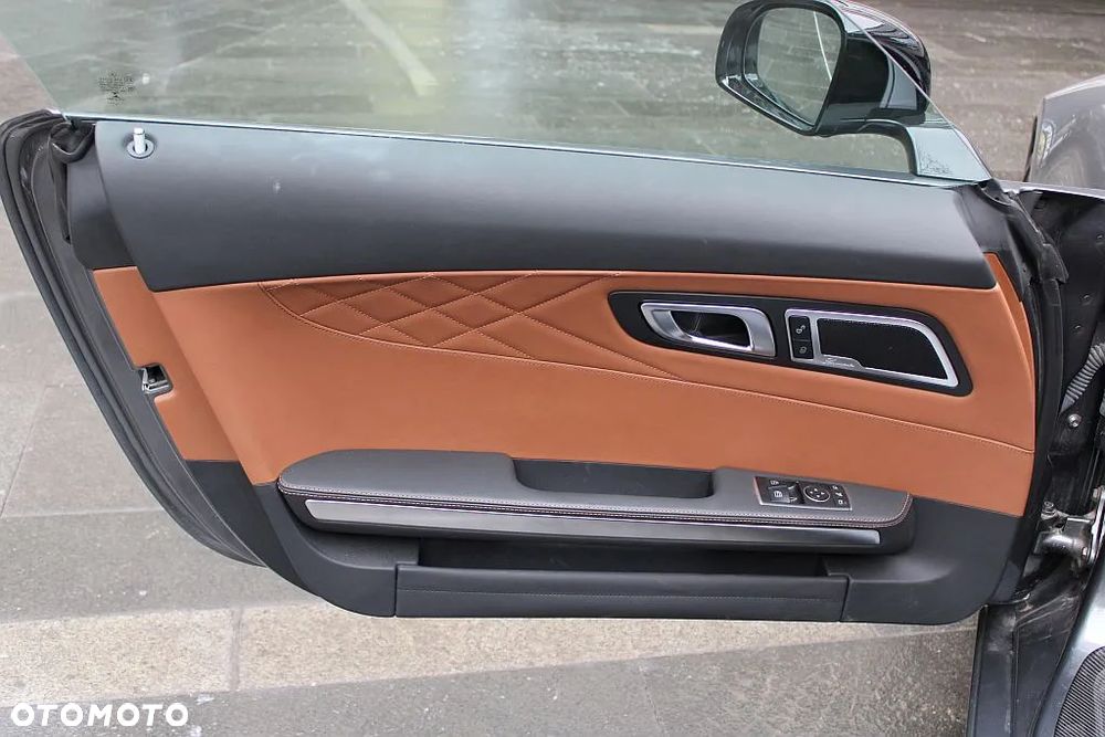 Mercedes-Benz AMG GT C - 11