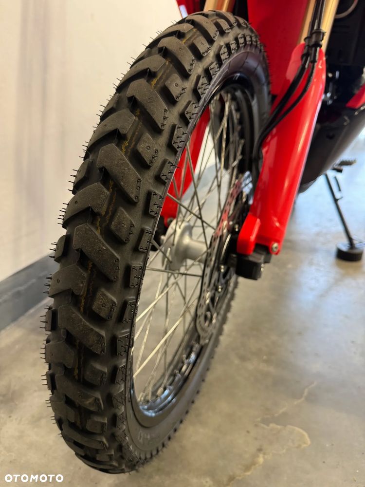 Honda CRF - 18