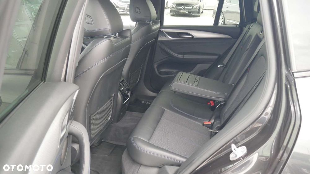 BMW X3 - 16