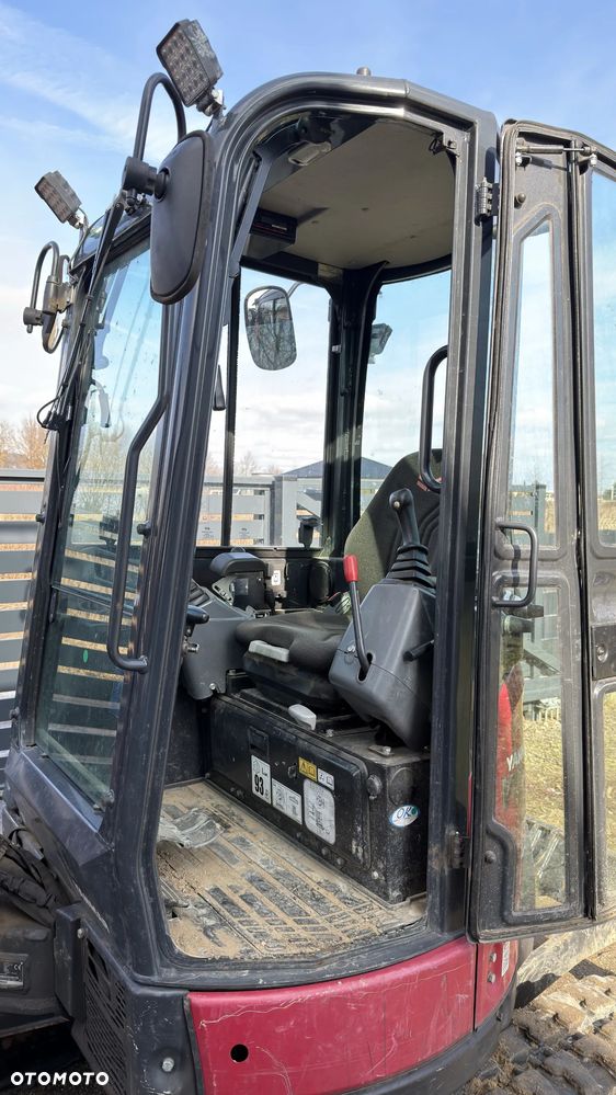 Yanmar VIO26-6 - 11