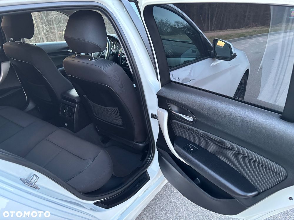 BMW Seria 1 - 23