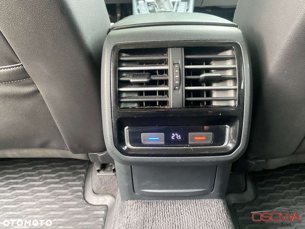 Volkswagen Passat - 28