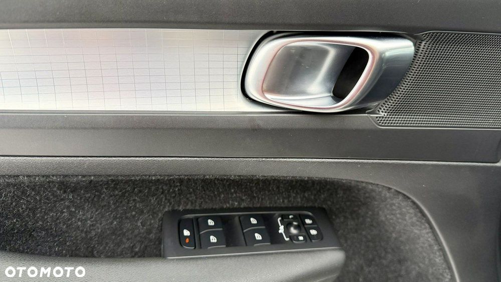 Volvo XC 40 T5 Twin Engine DKG Momentum Pro - 32