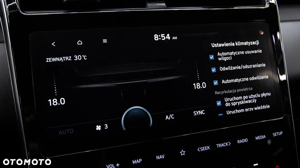 Hyundai Tucson 1.6 T-GDi HEV Executive 2WD - 29