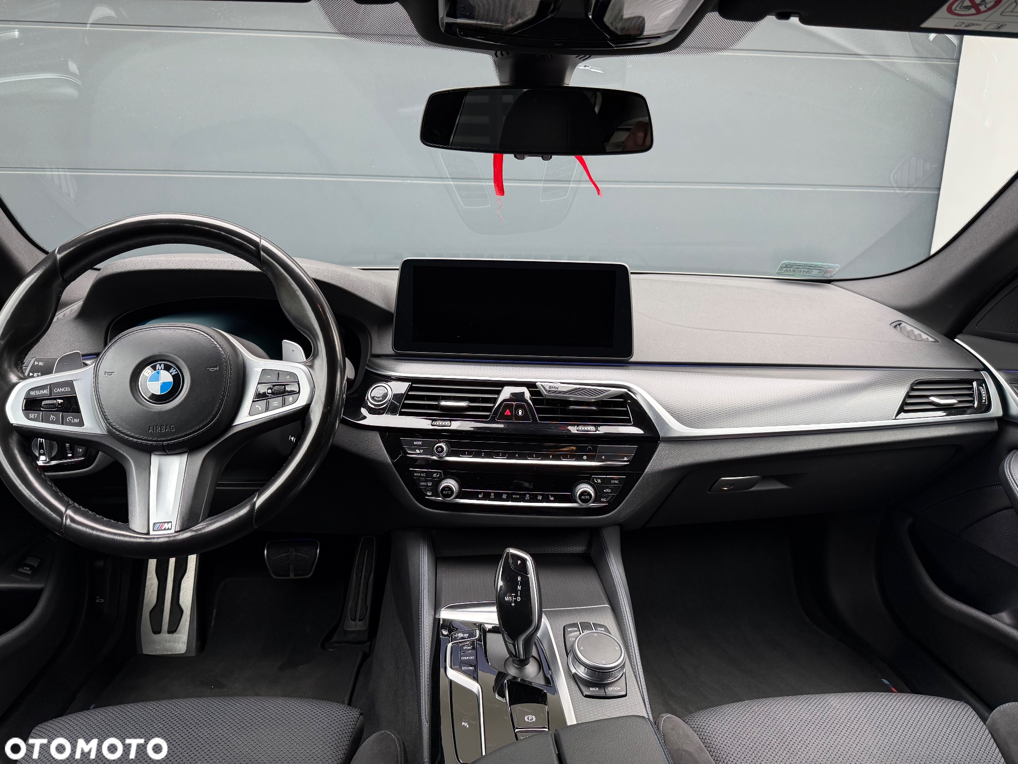 BMW Seria 5 520d xDrive M Sport sport - 9