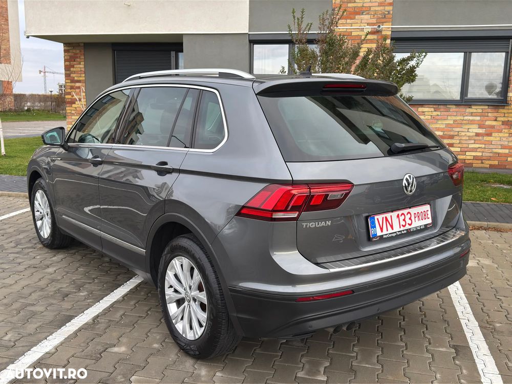 Volkswagen Tiguan - 4