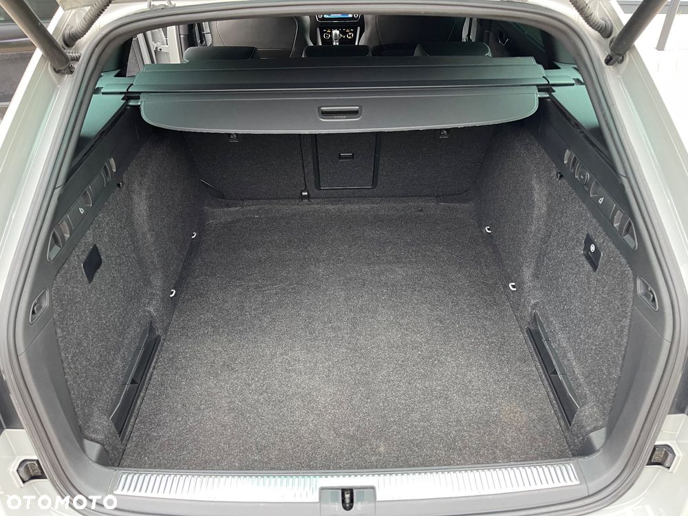 Skoda Superb 2.0 TSI Sportline DSG - 16