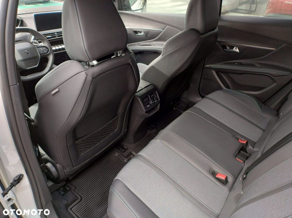 Peugeot 3008 - 10